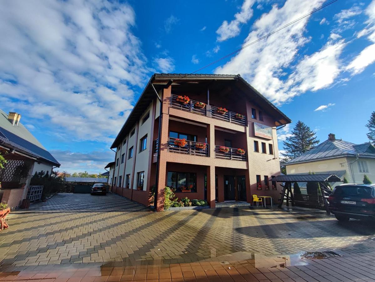 Hotel Enigma Bucovinei Vicovu de Jos Exterior foto